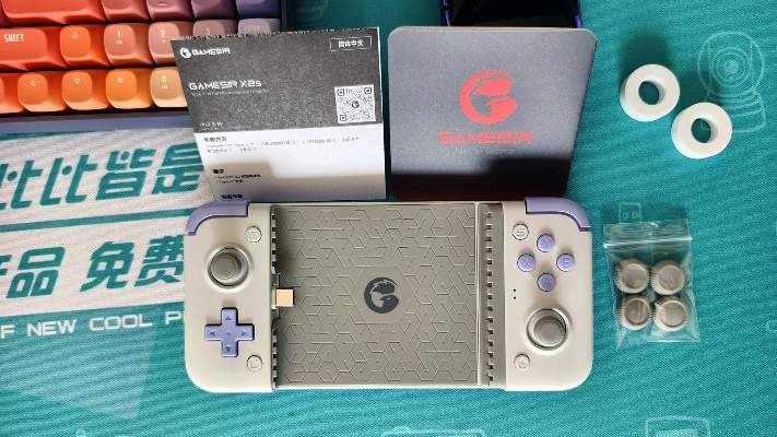 手游galgame下载同大千直播官方版下载是一款专为喜爱手游galgame的玩家打造的综合性娱乐应用。该应用不仅提供了海量的手游galgame资源供玩家下载体验，还融合了直播互动功能，让玩家在享受游戏乐趣的同时，也能与其他玩家互动交流。以下是关于手游galgame下载同大千直播官方版钻石版1_v8.885的核心功能清单